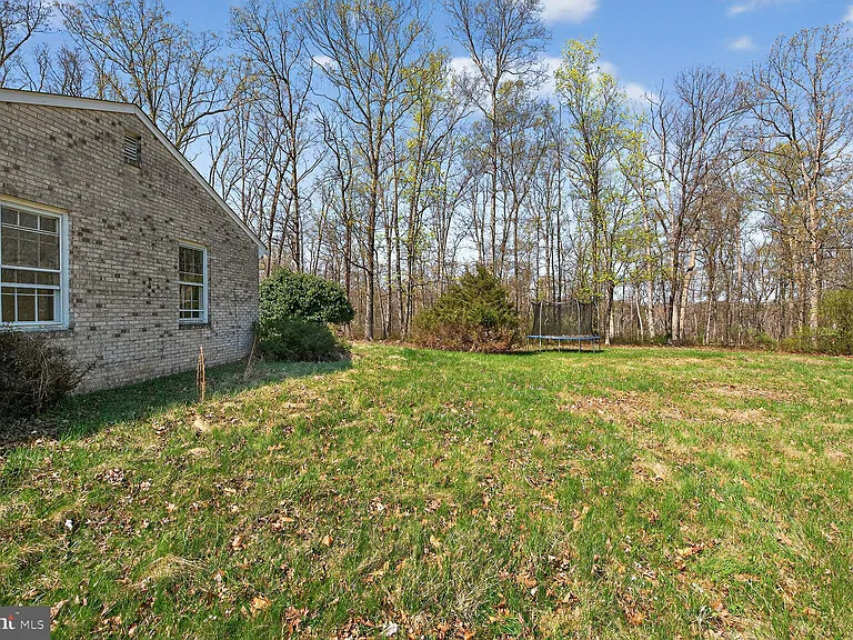 21733 Oatlands Rd — Photo 50