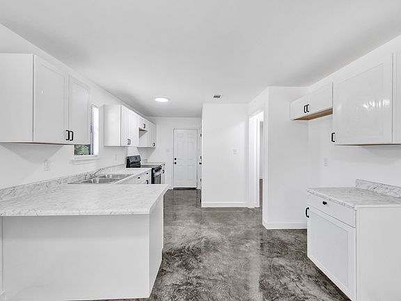 5th image of 728 King Ave