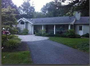 26 Cedar Rd, Pompton Plains, NJ 07444