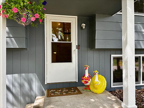 2nd image of 7020 Springhill Cir