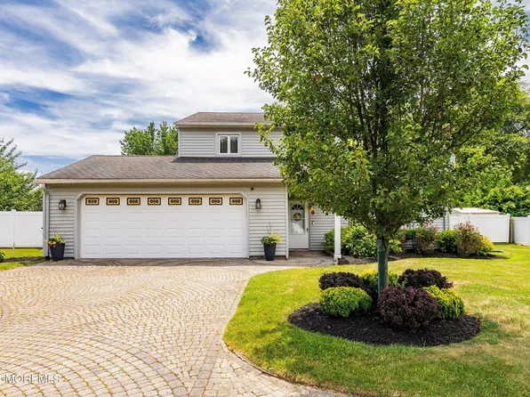 8 Provincial Place, Neptune Township, NJ 07753