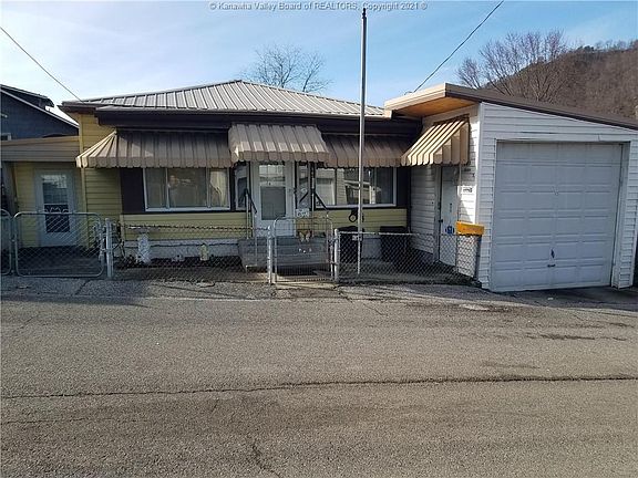 2nd image of 105 Grady St
