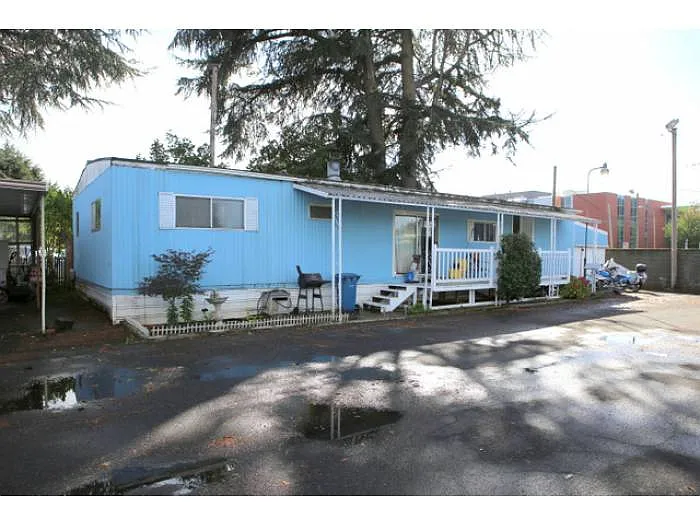 2300 SE 82nd Ave Unit 20 photo 1