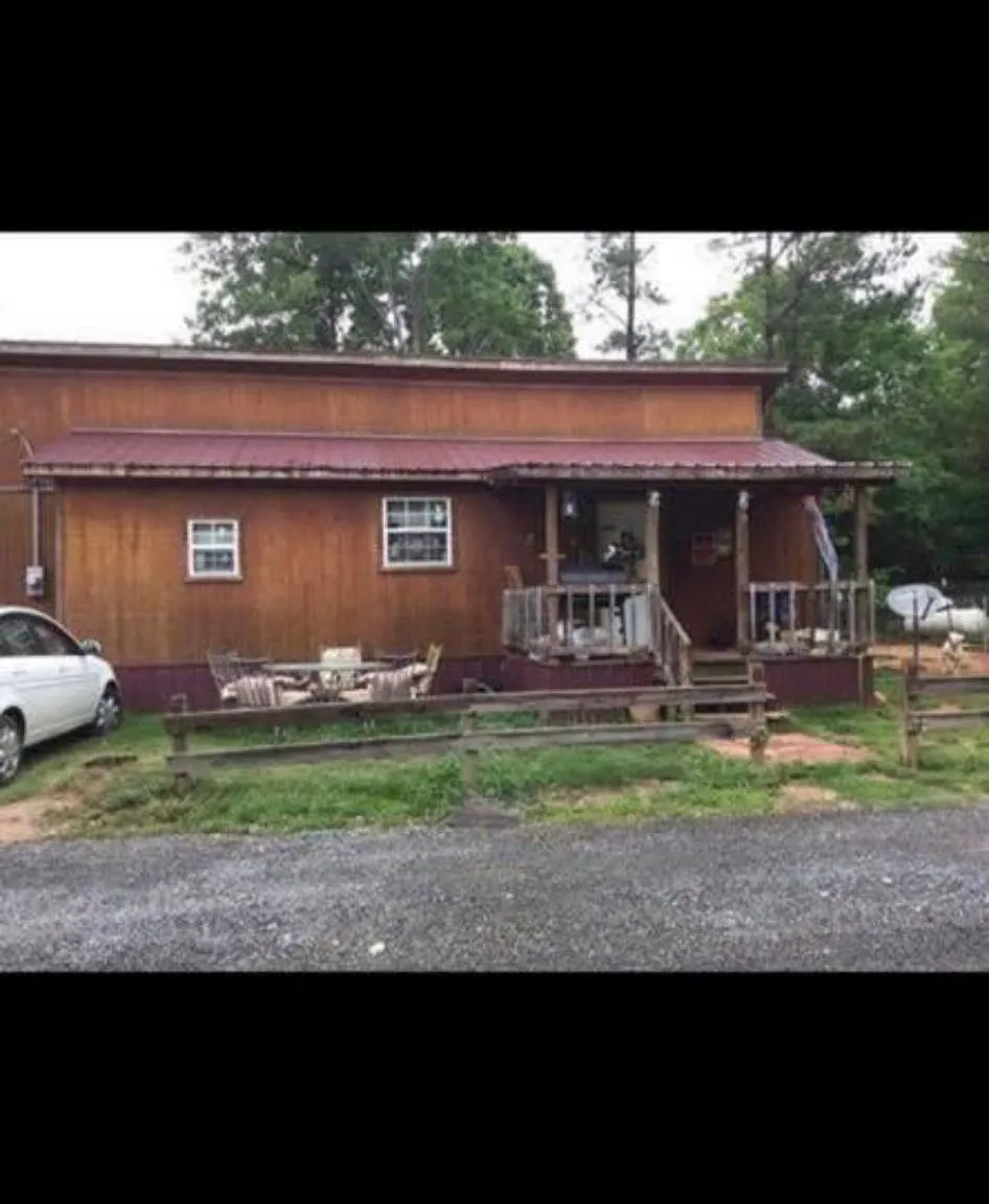 18 Private Road 4083 — Photo 1