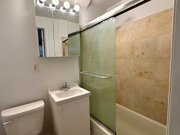 5th image of 216 E 28th St #1CR