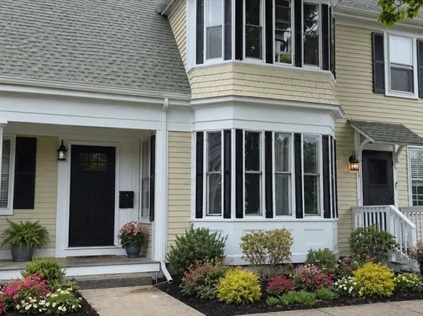 83 Union St, Rockland, MA 02370
