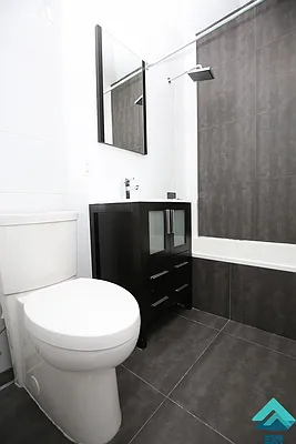 Rented by EXR | media 34