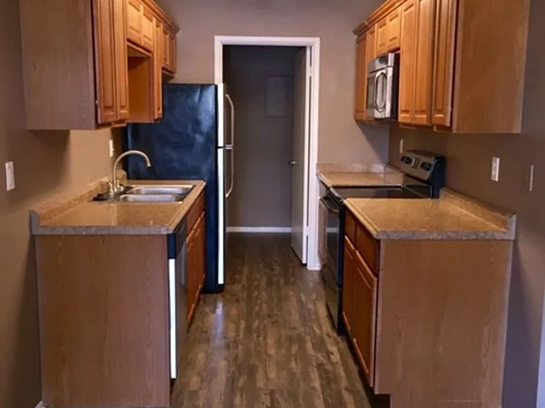 Boerne Townhomes — Photo 17