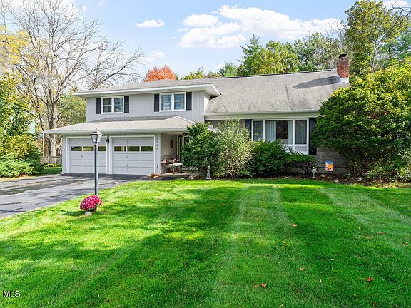 3rd image of 1226 Hempstead Road