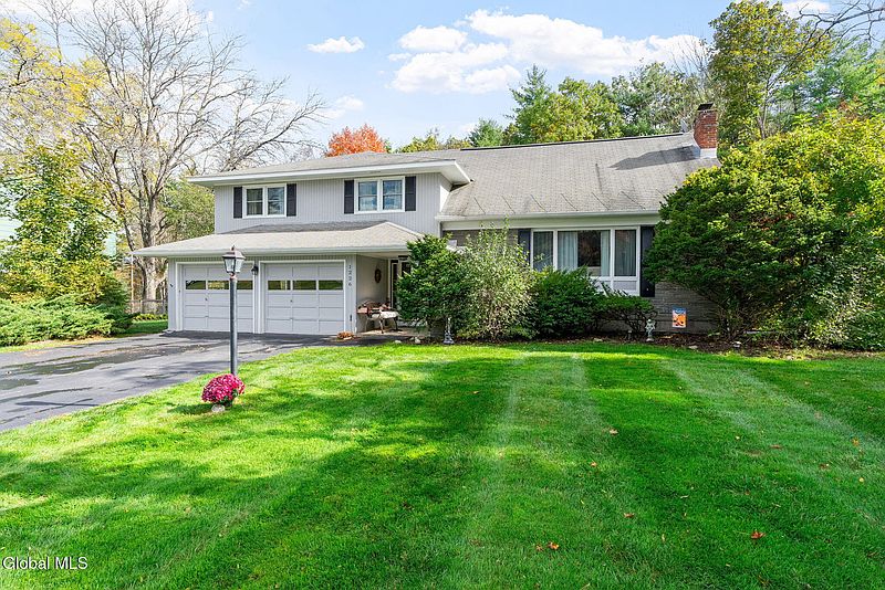 3rd image of 1226 Hempstead Road