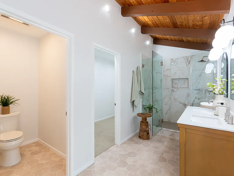 309 Nancy Way — Photo 6