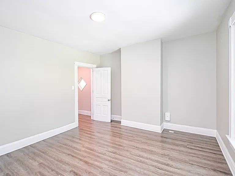 3131 Harvard Ave — Photo 18