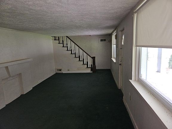 3rd image of 4659 Kanawha State Forest Dr