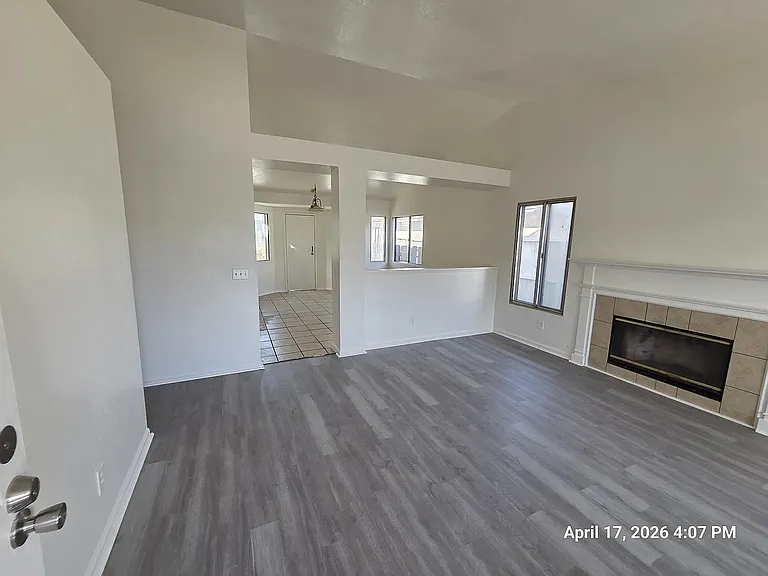 196 Sunny Halo Ct — Photo 6