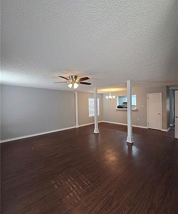 5th image of 133 Lakewood Dr #A