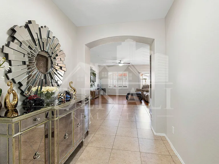 2881 E Tonto Dr — Photo 4
