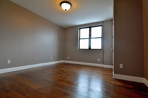 Rented by Lodger Corp | media 8