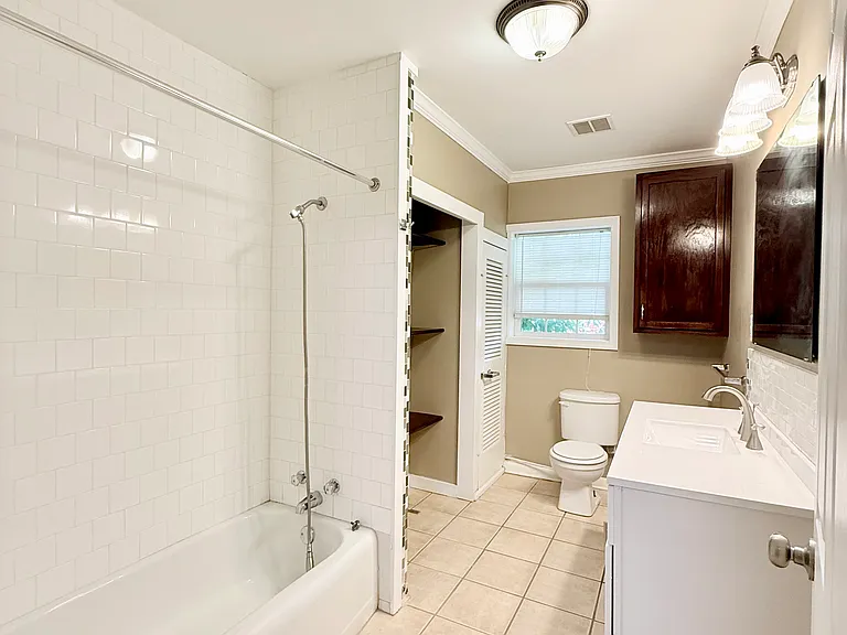 18335 Racine St — Photo 11