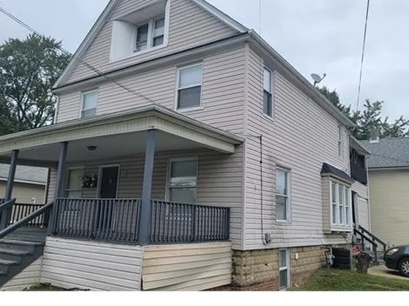 551 Allyn St #1, Akron, OH 44311