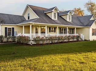 1401 Guthrie Rd, Stuarts Draft, VA 24401