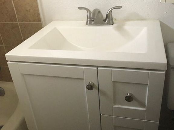 2nd image of 225 Belmont Ave #225