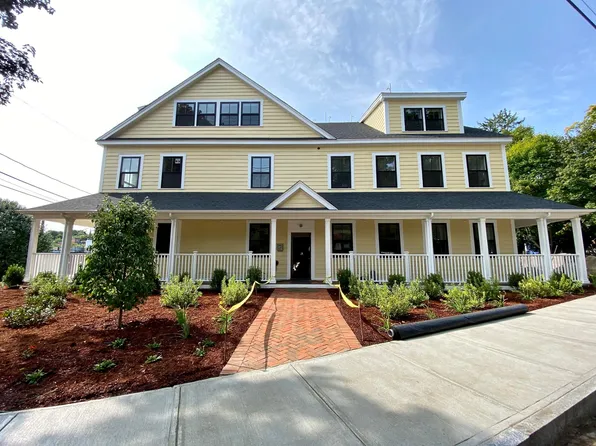 42 Summer St #11, Maynard, MA 01754