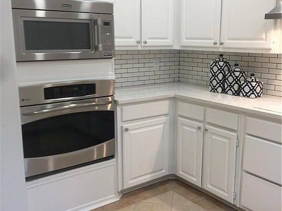 4th image of 4225 Capstone Dr