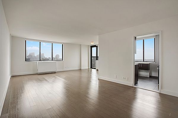 1st image of 300 Mercer St APT 22J