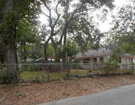 1st image of 318 Saint Mary Blvd