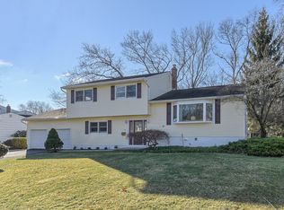 46 Coventry Rd, Wayne, NJ 07470