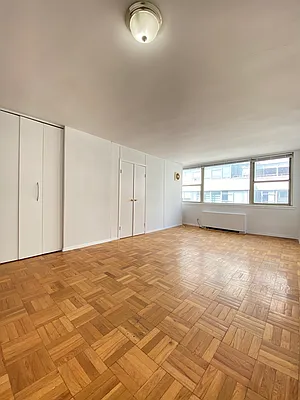 Rented by Kaden Realty | media 12