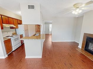 4441 Old College Rd APT 4202, Bryan, TX 77801