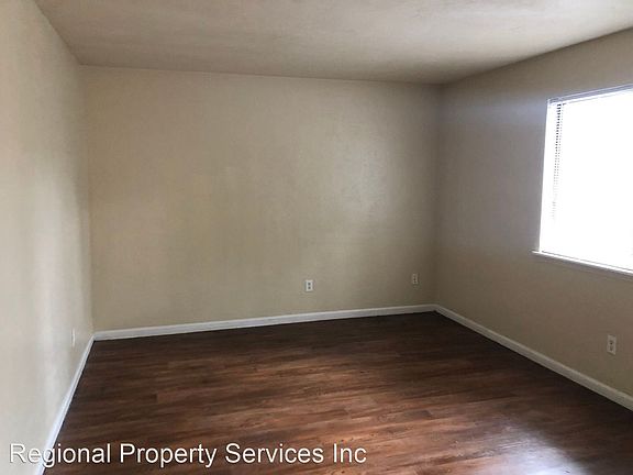 3rd image of 1430 Willow Bend Way APT B