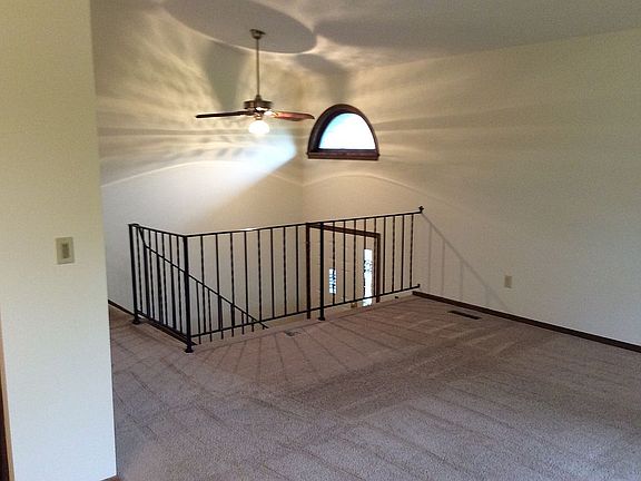 4th image of 3650 Avon Dr