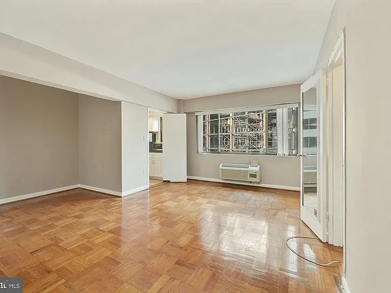 2141 I St NW #514 — Photo 8