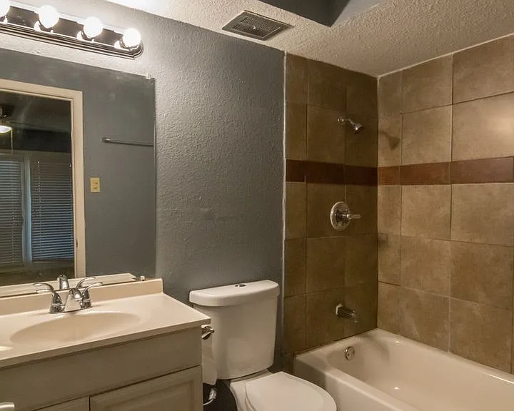 317 Valley Park Dr — Photo 24
