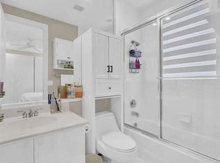 4035 Avalon Pointe Dr, Boca Raton, FL 33496