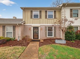 1011 Murfreesboro Rd UNIT J2, Franklin, TN 37064