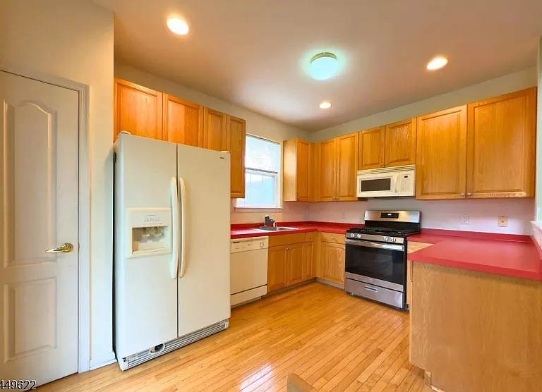 315 Birch Ct — Photo 8
