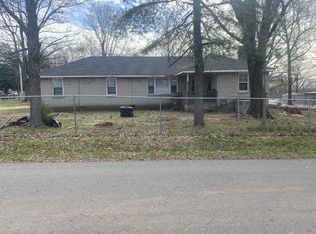 303 Randell Dr, Clarksville, TN 37042