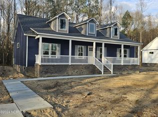 4424 Sharp Point Rd, Fountain, NC 27829
