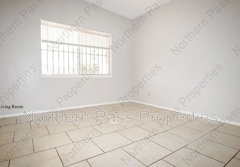 10109 Milan St — Photo 4