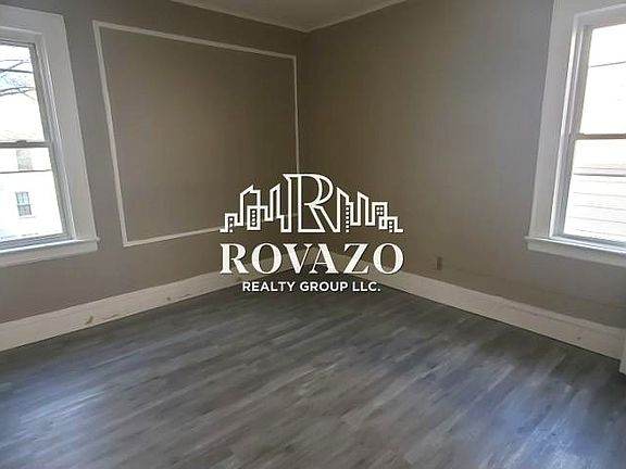 4th image of 239 Columbia Ave #2LB