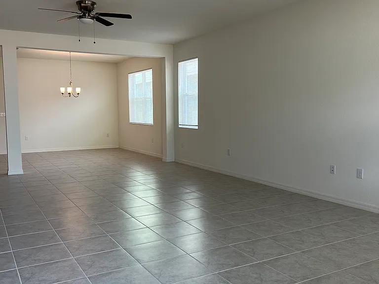 9023 Hooton Way — Photo 8