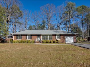 205 Homestead Dr, Colonial Heights, VA