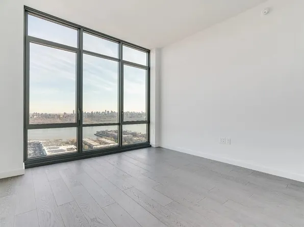 320 Adolphus Avenue image 11 of 35