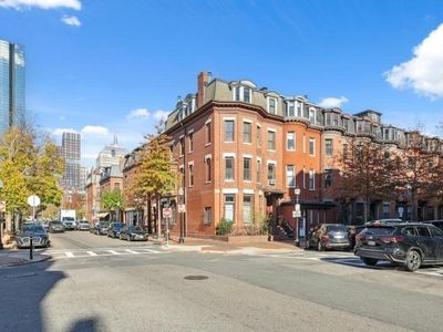 61 Warren Ave #2, Boston, MA, 02116