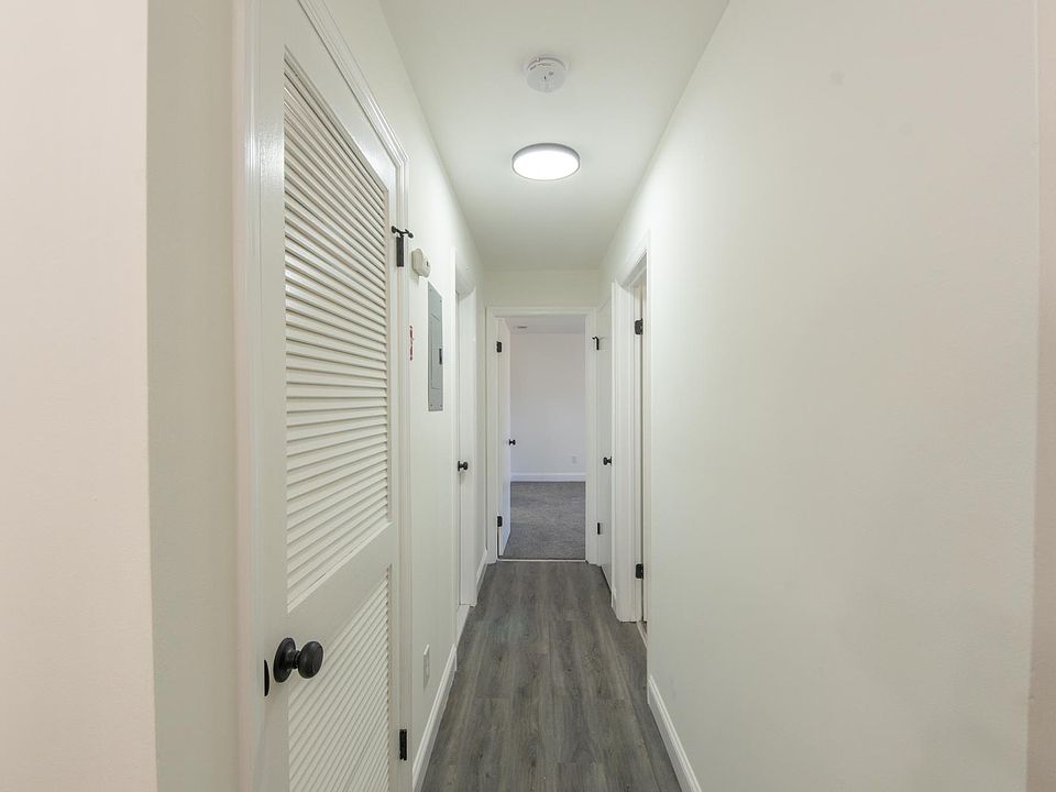 1st image of 512 Davina Ct #509