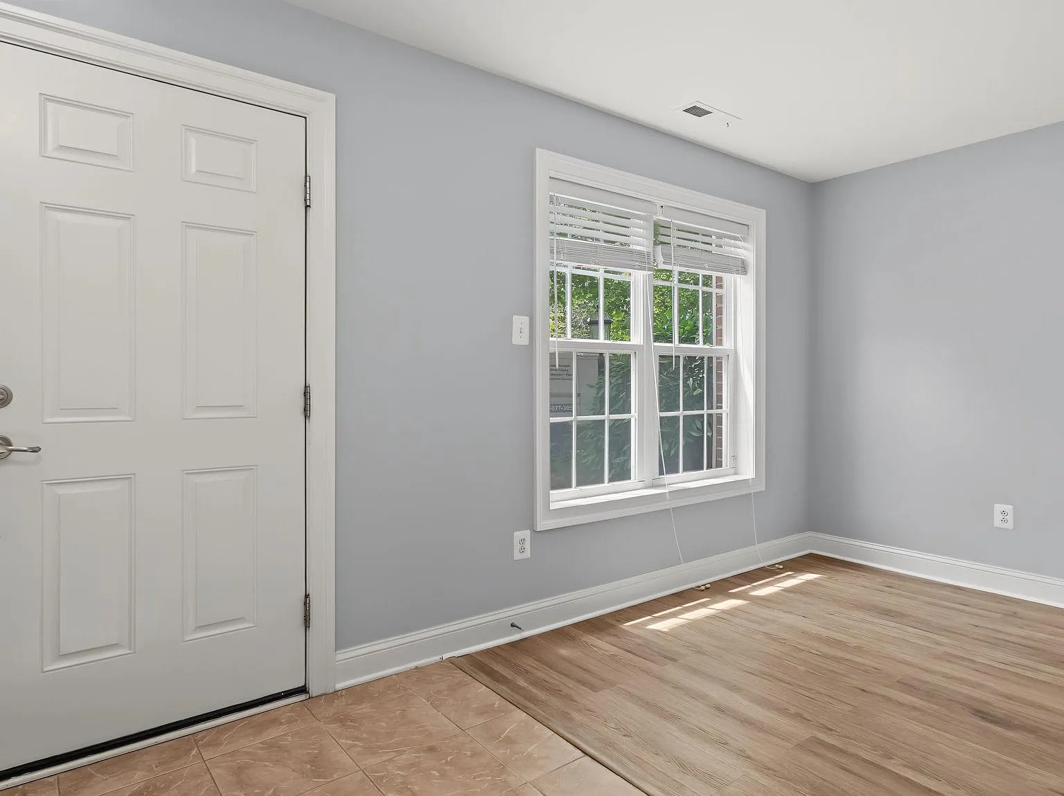 3 bed, 2.5 bath, 2600 sqft, $3,290 — Photo 3