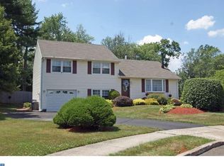 280 Alicia Ln, Warminster, PA 18974